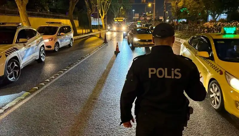 İstanbul'da "Huzur İstanbul" Uygulaması: 1011 Kişi Gözaltına Alındı