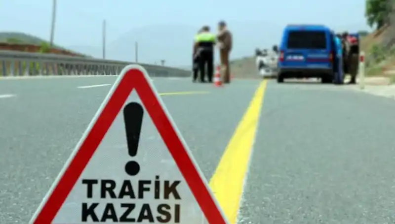 Bitlis’te Peş Peşe Gelen Kazalar: 19 Kişi Yaralandı, Olay Yerinde Büyük Panik