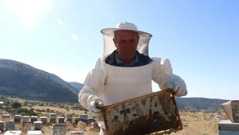 25 Yıldır Mobilya Üretmiyor, Ama Bu Yıl 2 Ton Üretti!