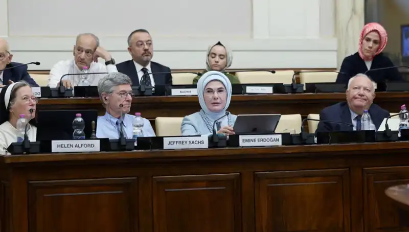 Emine Erdoğan, Vatikan'da "Dünya 5'ten Büyüktür" Diyerek Global Adaletin Önemine Vurgu Yaptı
