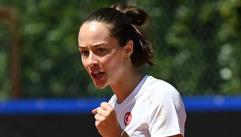 Milli Tenisçi Zeynep Sönmez, Finalde Zafer İçin Ter Dökecek!