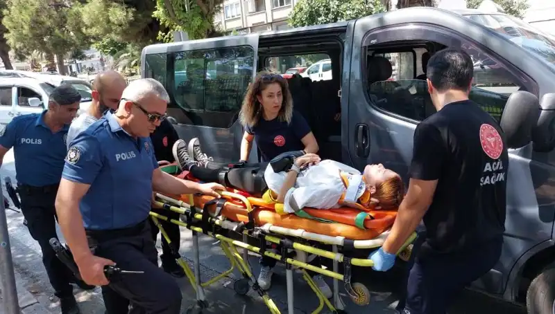 Samsun'da Minibüs Kazası: İki Araç Çarpıştı, Yaralılar Var!