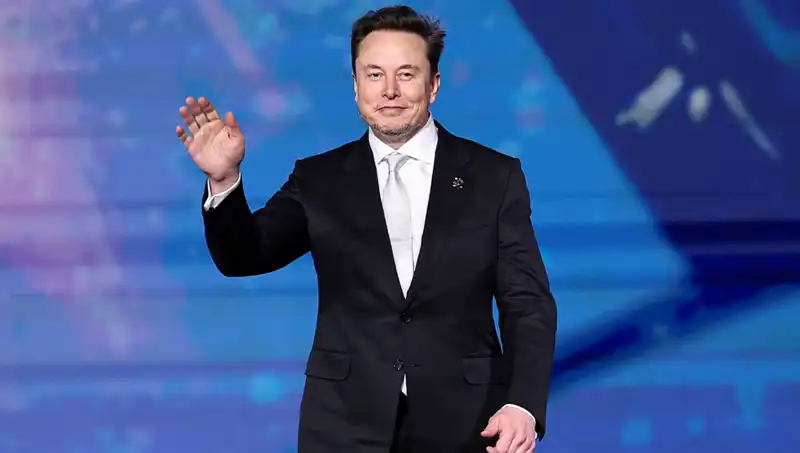 Tesla'nın Devasa Elektrikli Kamyonu, “Canavarı” Nihayet Üretim Hattından İndi!