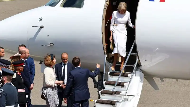 Macron ve Brigitte Arasındaki Kriz Derinleşiyor: Dikkat Çeken Anlar